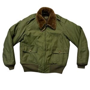 Men's Replica WWII Army Aircorps B-10 Jacket, size 40 chest.